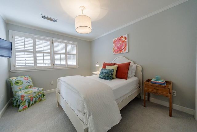 241 Lakeview NE Avenue, Atlanta, GA 30305