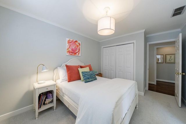 241 Lakeview NE Avenue, Atlanta, GA 30305