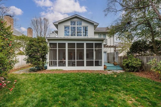 241 Lakeview NE Avenue, Atlanta, GA 30305