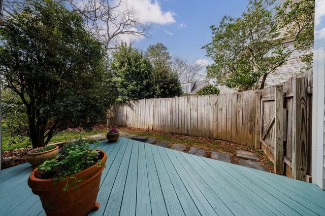 241 Lakeview NE Avenue, Atlanta, GA 30305