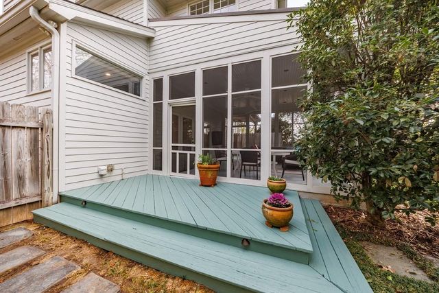 241 Lakeview NE Avenue, Atlanta, GA 30305