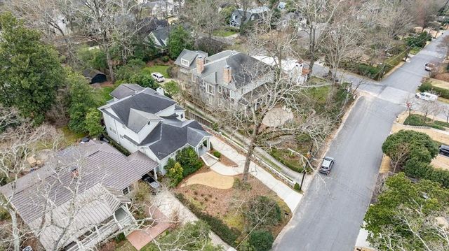 241 Lakeview NE Avenue, Atlanta, GA 30305