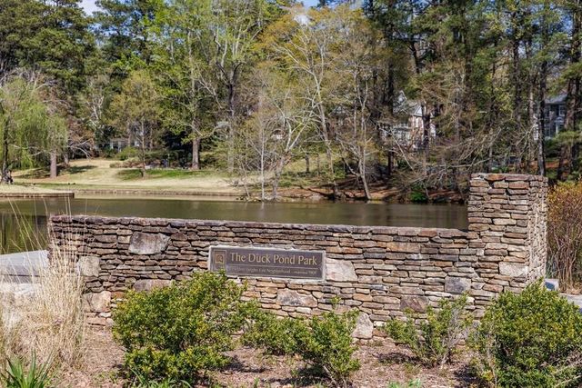 241 Lakeview NE Avenue, Atlanta, GA 30305