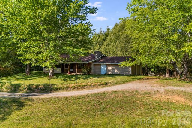 435 Upper Glady Fork Road, Candler, NC 28715