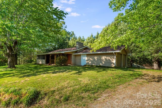 435 Upper Glady Fork Road, Candler, NC 28715