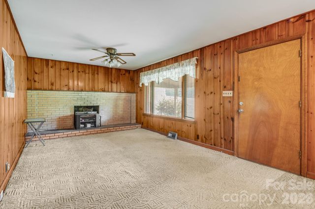 435 Upper Glady Fork Road, Candler, NC 28715