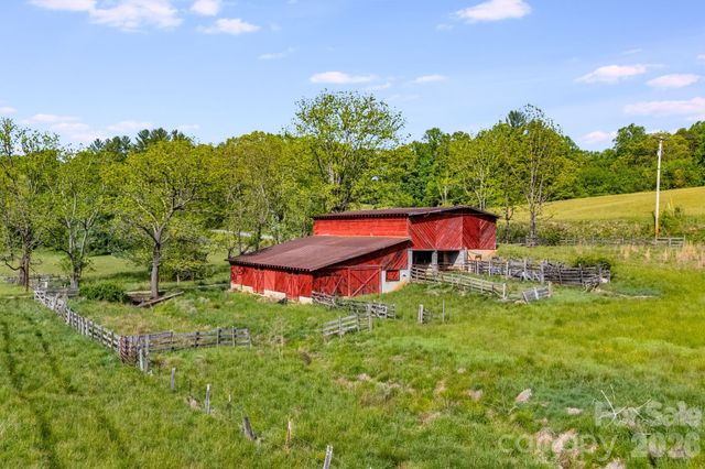 435 Upper Glady Fork Road, Candler, NC 28715