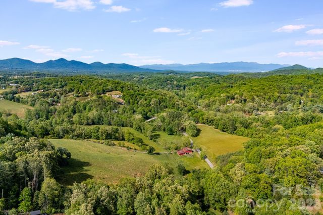435 Upper Glady Fork Road, Candler, NC 28715