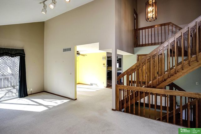 2334 N 113 Street, Omaha, NE 68164