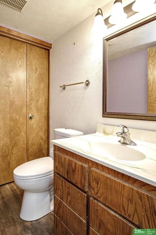 2334 N 113 Street, Omaha, NE 68164