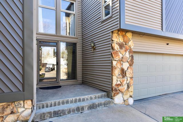 2334 N 113 Street, Omaha, NE 68164