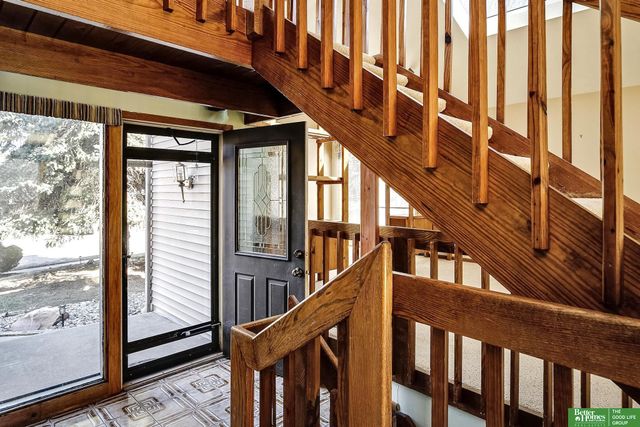 2334 N 113 Street, Omaha, NE 68164