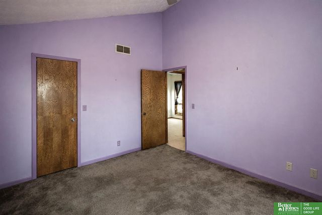 2334 N 113 Street, Omaha, NE 68164