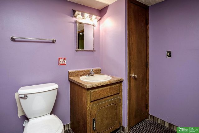 2334 N 113 Street, Omaha, NE 68164