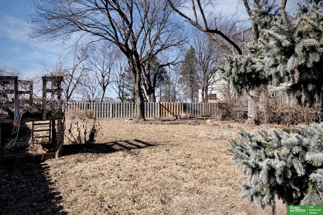 2334 N 113 Street, Omaha, NE 68164