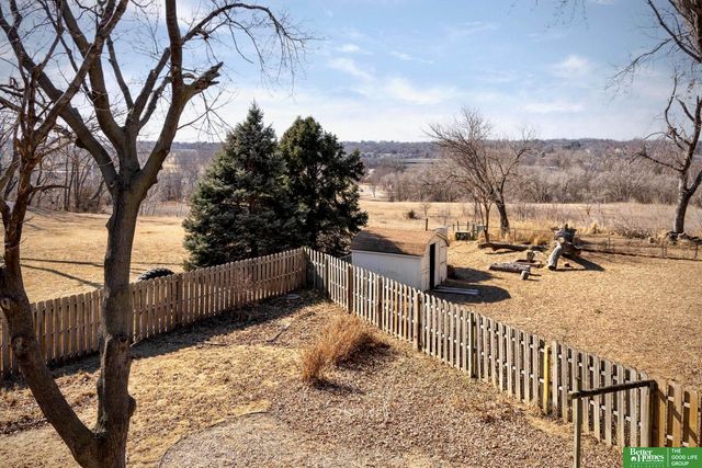 2334 N 113 Street, Omaha, NE 68164