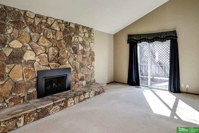 2334 N 113 Street, Omaha, NE 68164