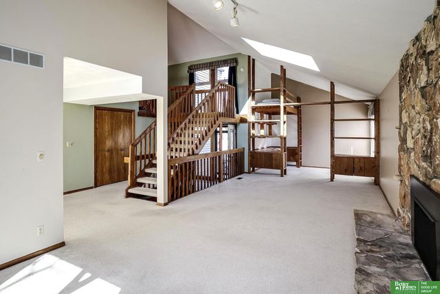 2334 N 113 Street, Omaha, NE 68164