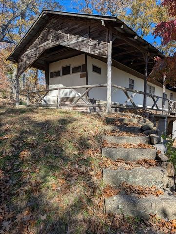 667 NC 2800, Marble Falls, AR 72648