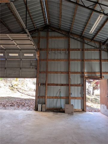 667 NC 2800, Marble Falls, AR 72648