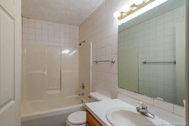 648 Lakeridge Drive, Cameron, NC 28326