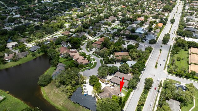 1672 Hawthorne Place, Wellington, FL 33414
