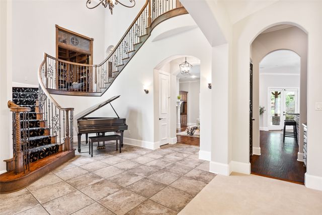 14907 Lake Forest Drive, Addison, TX 75254