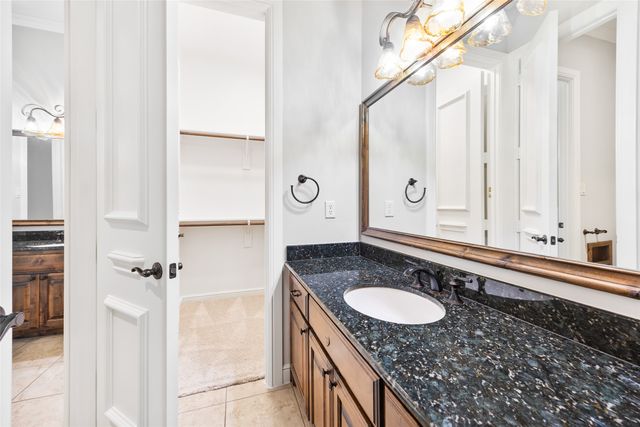 14907 Lake Forest Drive, Addison, TX 75254