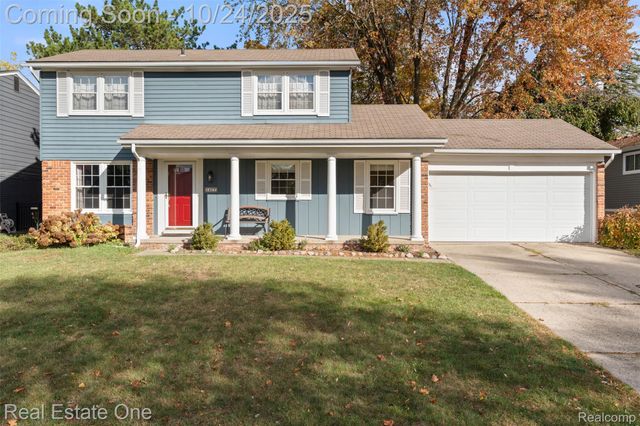 1477 Oakcrest Drive, Troy, MI 48083