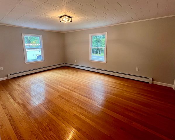 103 Wickaboag Valley Rd, West Brookfield, MA 01585