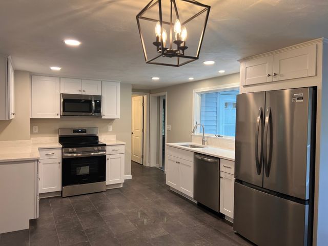 103 Wickaboag Valley Rd, West Brookfield, MA 01585