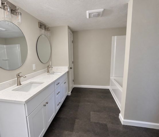 103 Wickaboag Valley Rd, West Brookfield, MA 01585