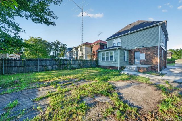 9330 Wildemere Street, Detroit, MI 48206