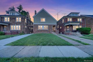 9330 Wildemere Street, Detroit, MI 48206