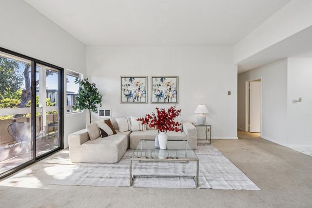 1061 Beach Park Boulevard 307, Foster City, CA 94404