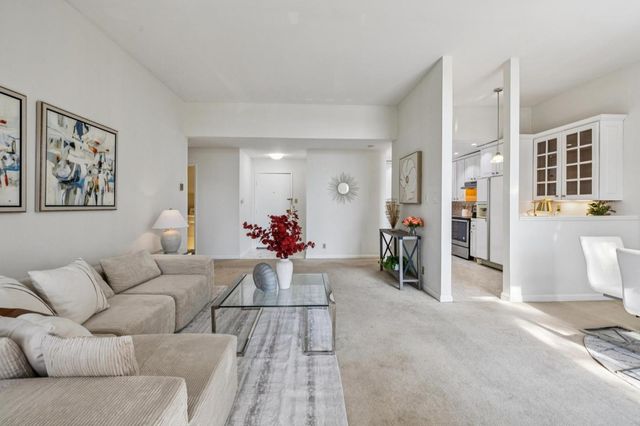 1061 Beach Park Boulevard 307, Foster City, CA 94404