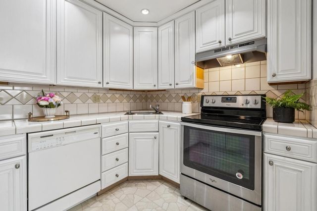 1061 Beach Park Boulevard 307, Foster City, CA 94404