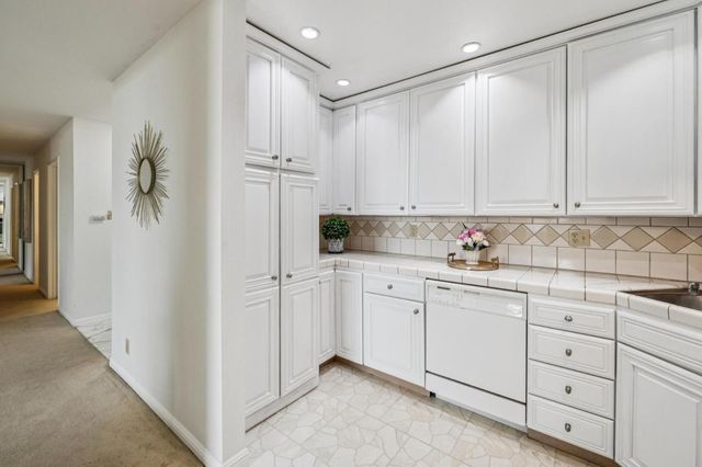 1061 Beach Park Boulevard 307, Foster City, CA 94404