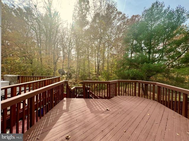 11570 HILL MEADE LN, Woodbridge, VA 22192