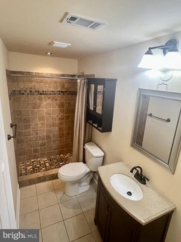 11570 HILL MEADE LN, Woodbridge, VA 22192