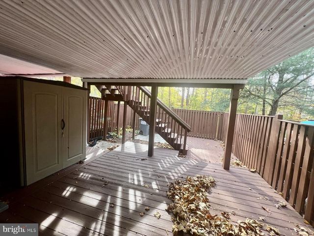 11570 HILL MEADE LN, Woodbridge, VA 22192