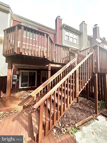 11570 HILL MEADE LN, Woodbridge, VA 22192