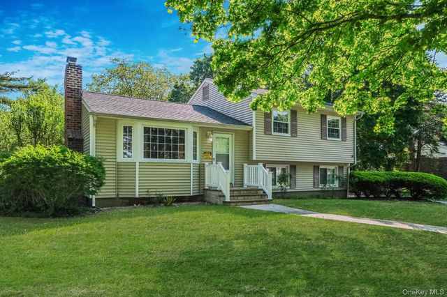 41 Brand Drive, Huntington, NY 11743