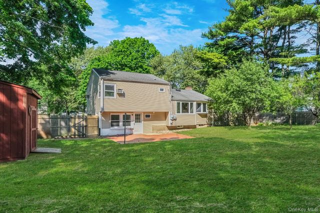 41 Brand Drive, Huntington, NY 11743