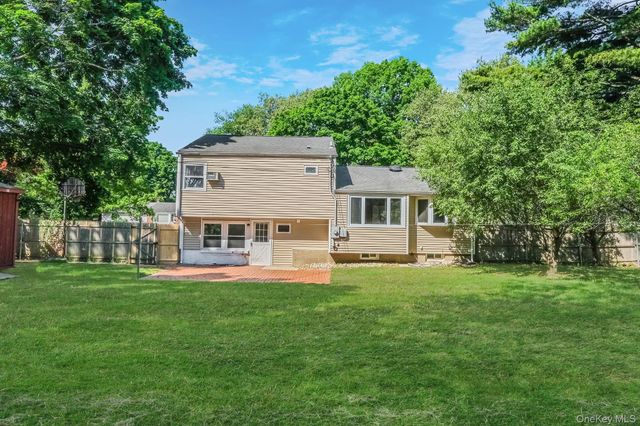 41 Brand Drive, Huntington, NY 11743