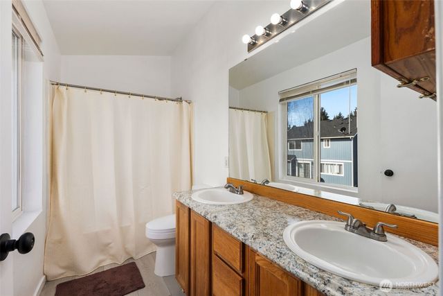 21813 43rd Avenue Ct E, Spanaway, WA 98387