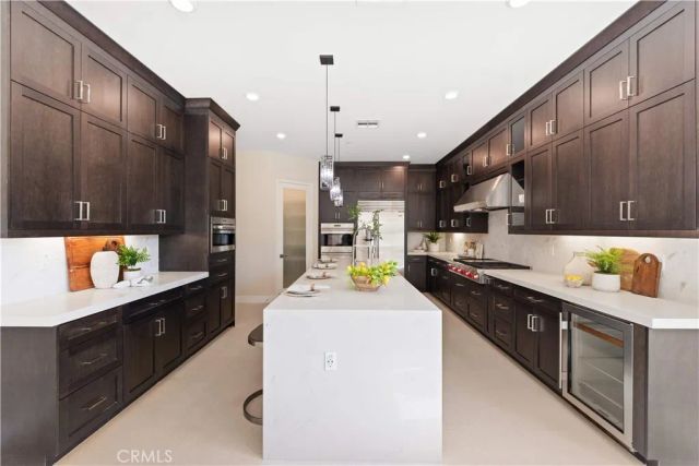 60 Harlow, Irvine, CA 92618