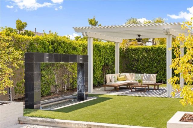 60 Harlow, Irvine, CA 92618