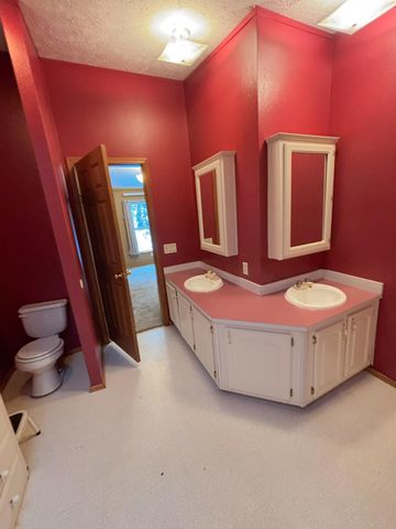 5040 Highway 47 NW, Dalbo, MN 55017