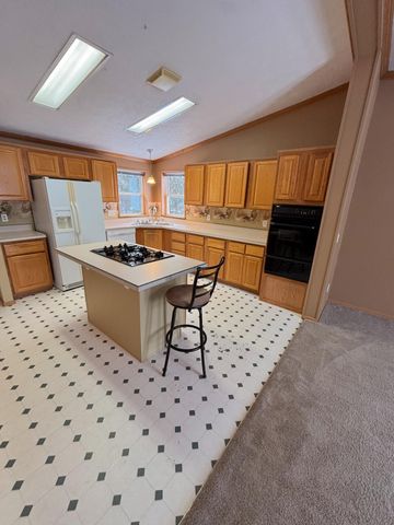 5040 Highway 47 NW, Dalbo, MN 55017